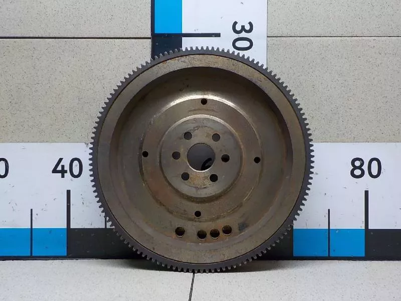 Маховик двигателя BS266346