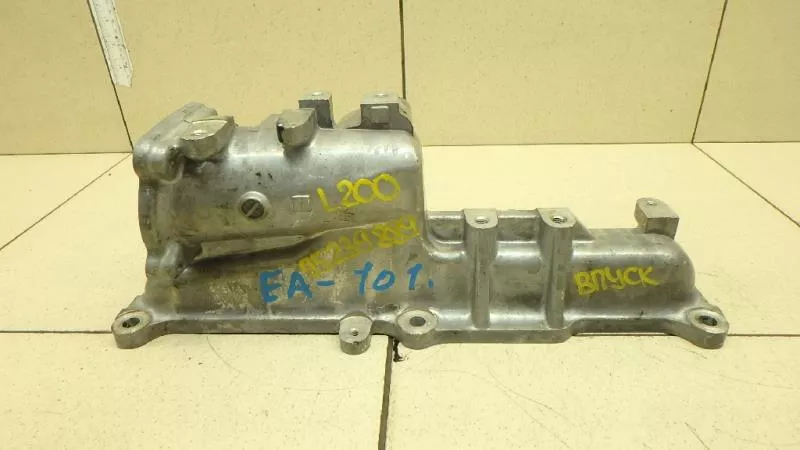 Впускной коллектор ST301418