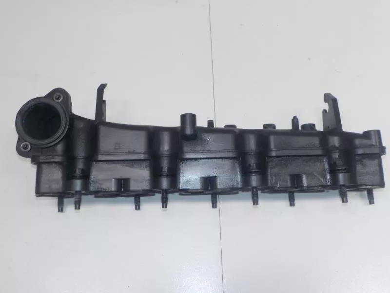 Впускной коллектор ST302275 Впускной коллектор ST302275