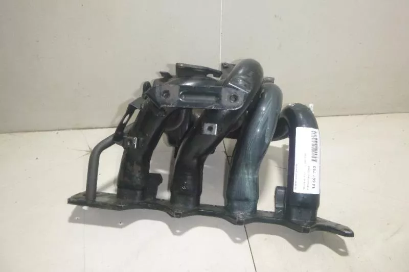 Впускной коллектор ST302689 Впускной коллектор ST302689