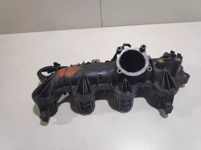 Впускной коллектор ST301999