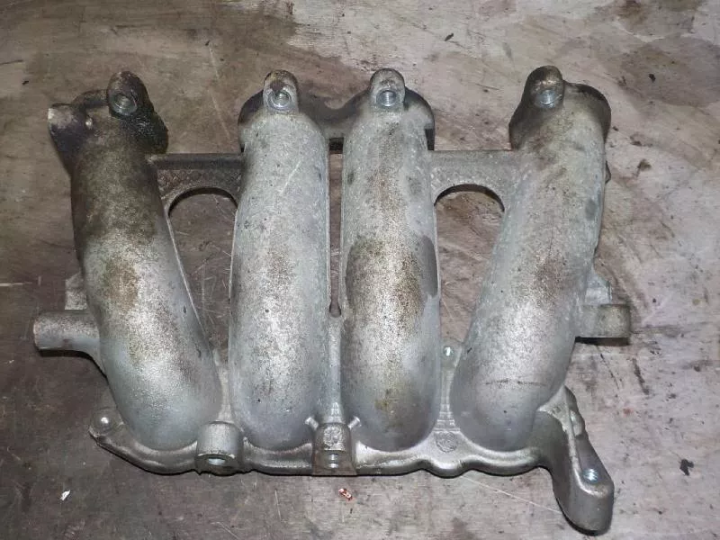 Впускной коллектор ST298899 Впускной коллектор ST298899