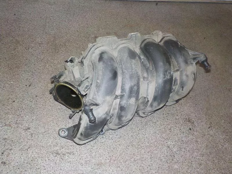 Впускной коллектор ST299055