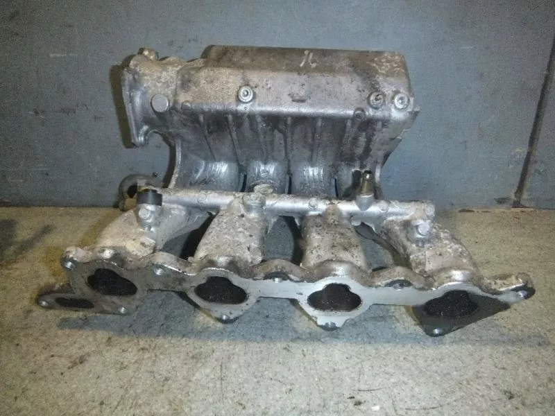 Впускной коллектор ST299038