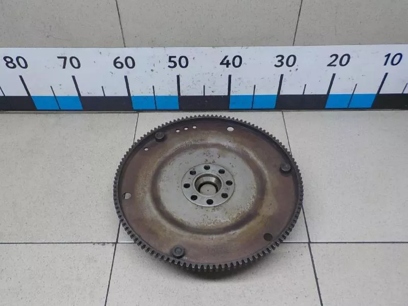 Маховик двигателя BS265526