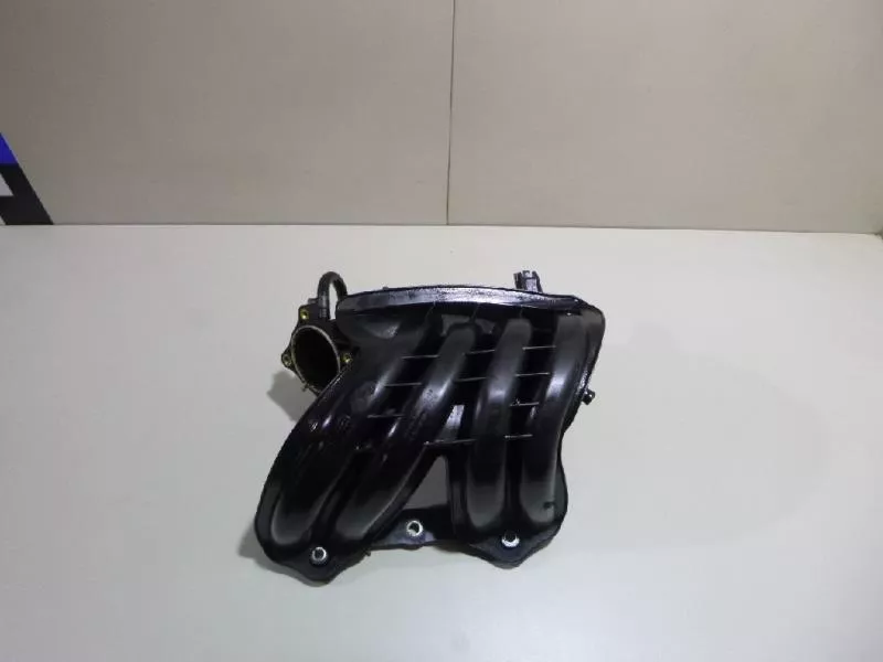 Впускной коллектор ST302510 Впускной коллектор ST302510