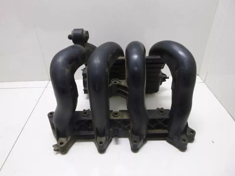 Впускной коллектор ST300995 Впускной коллектор ST300995