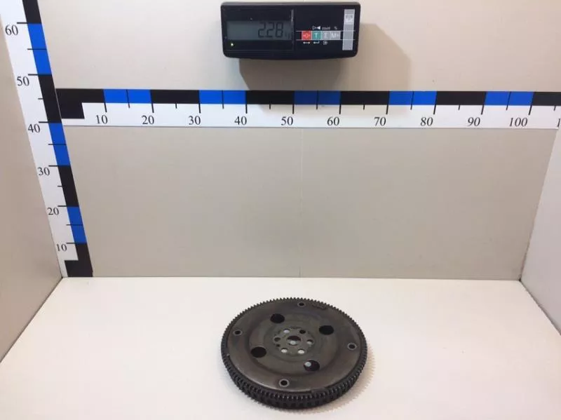 Маховик двигателя BS264456