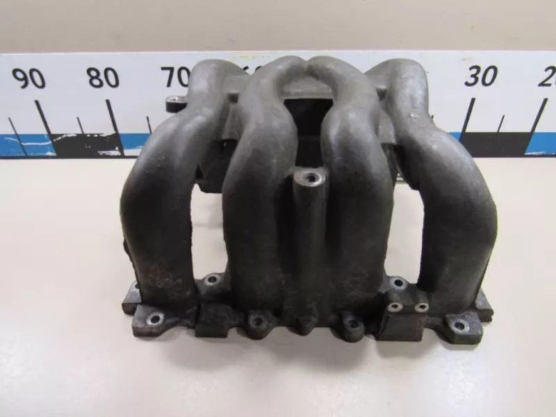 Впускной коллектор ST301400 Впускной коллектор ST301400