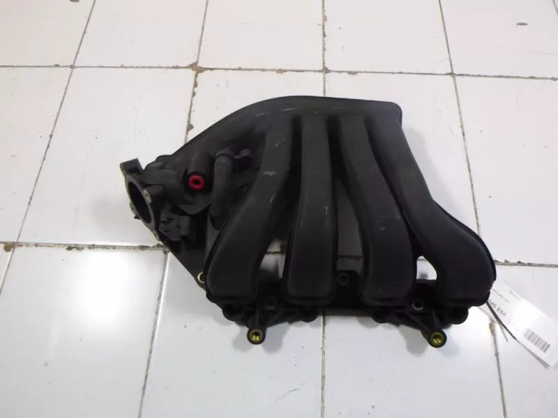 Впускной коллектор ST302409