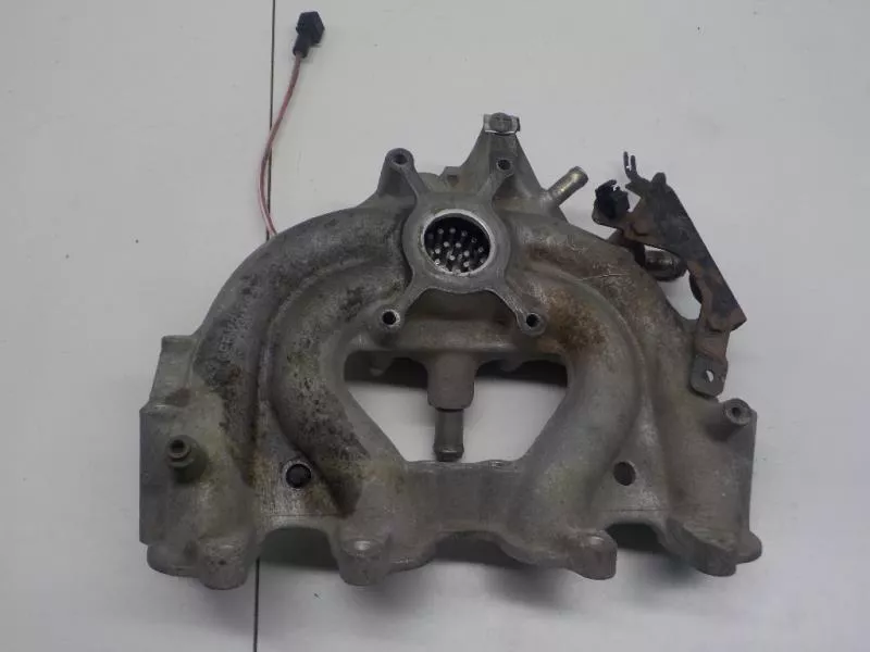 Впускной коллектор ST300423 Впускной коллектор ST300423