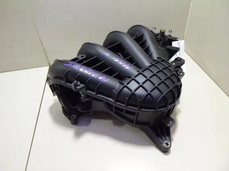 Впускной коллектор ST301938 Впускной коллектор ST301938