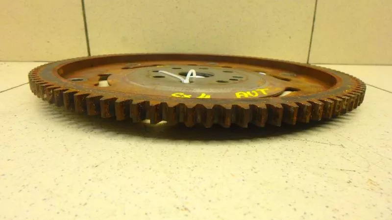 Маховик двигателя BS266336