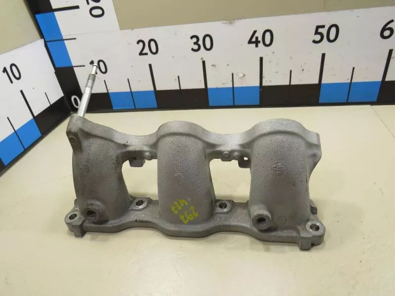 Впускной коллектор ST298073 Впускной коллектор ST298073