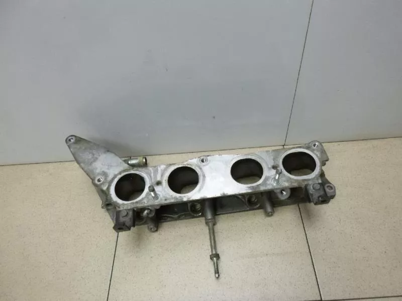 Впускной коллектор ST299838