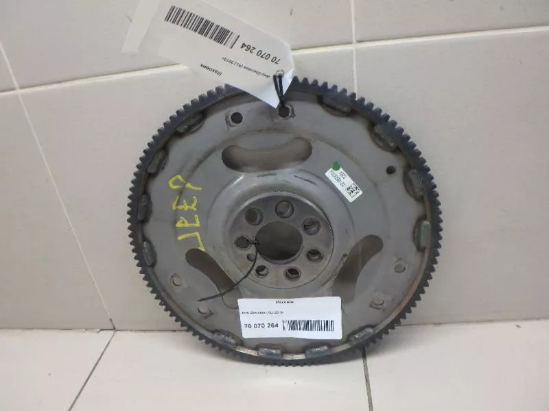 Маховик двигателя BS265959