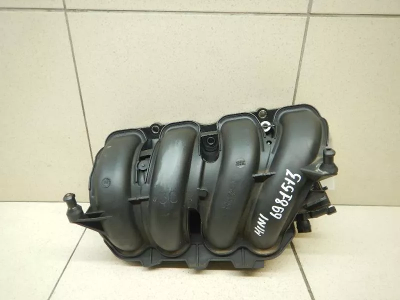 Впускной коллектор ST301320 Впускной коллектор ST301320