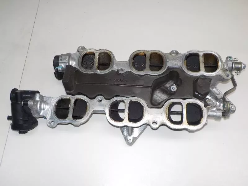 Впускной коллектор ST300707 Впускной коллектор ST300707