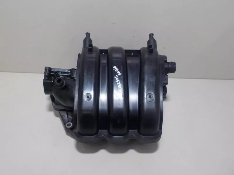 Впускной коллектор ST299638