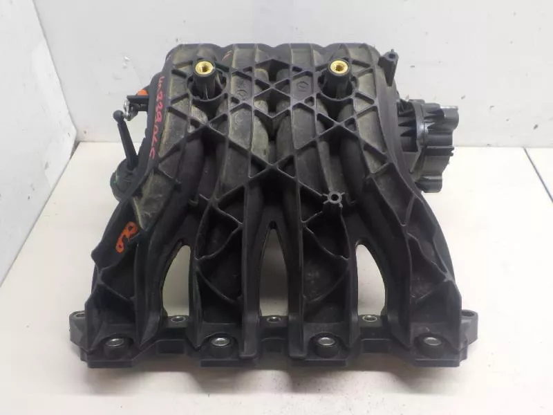 Впускной коллектор ST301573