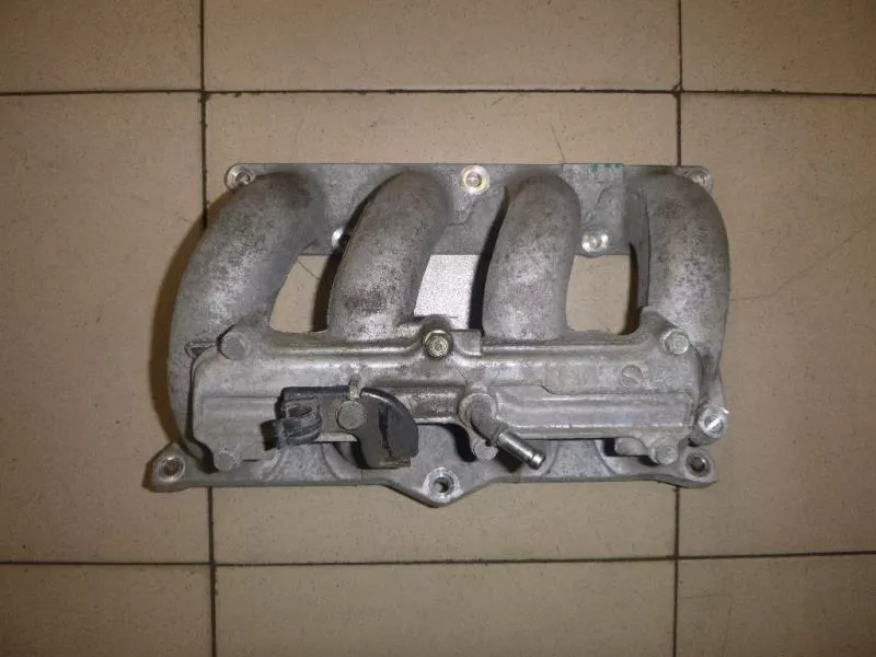 Впускной коллектор ST300788