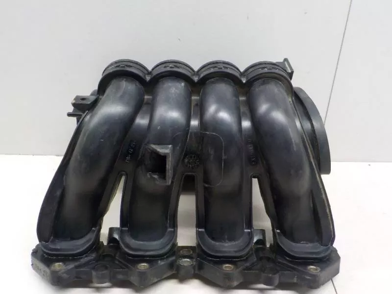 Впускной коллектор ST299459 Впускной коллектор ST299459