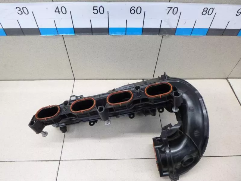 Впускной коллектор ST303094 Впускной коллектор ST303094