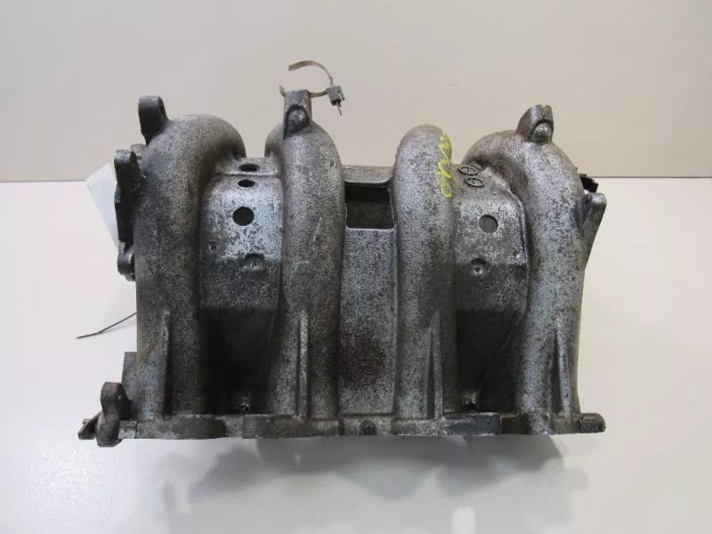 Впускной коллектор ST300975 Впускной коллектор ST300975