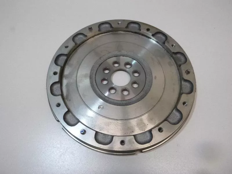 Маховик двигателя BS266320