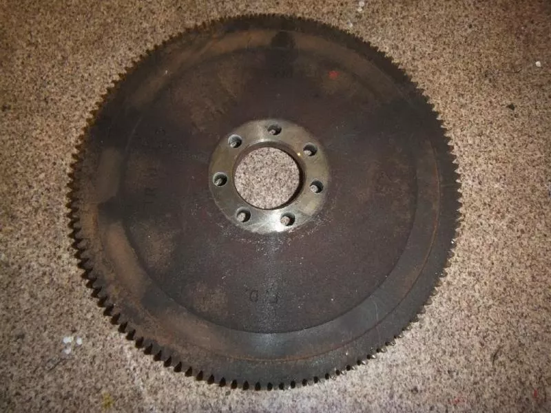 Маховик двигателя BS266121