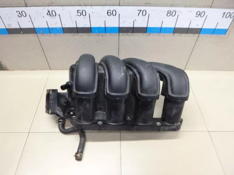 Впускной коллектор ST302386 Впускной коллектор ST302386