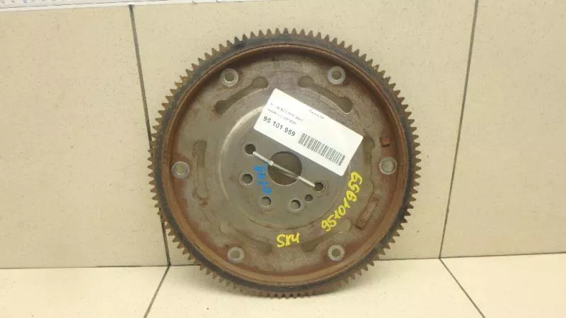 Маховик двигателя BS266334