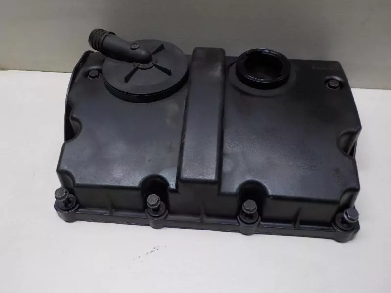 Клапанная крышка ГБЦ BS69633