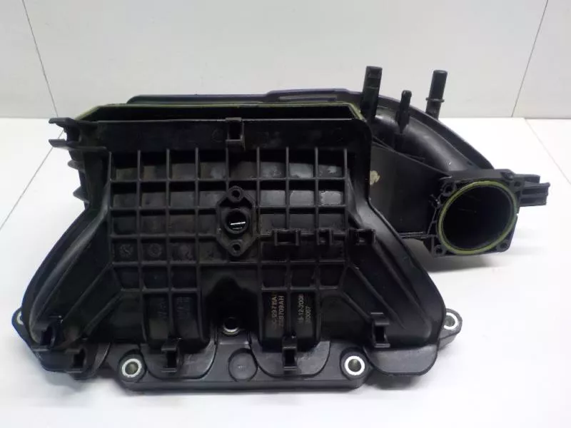 Впускной коллектор ST300935 Впускной коллектор ST300935