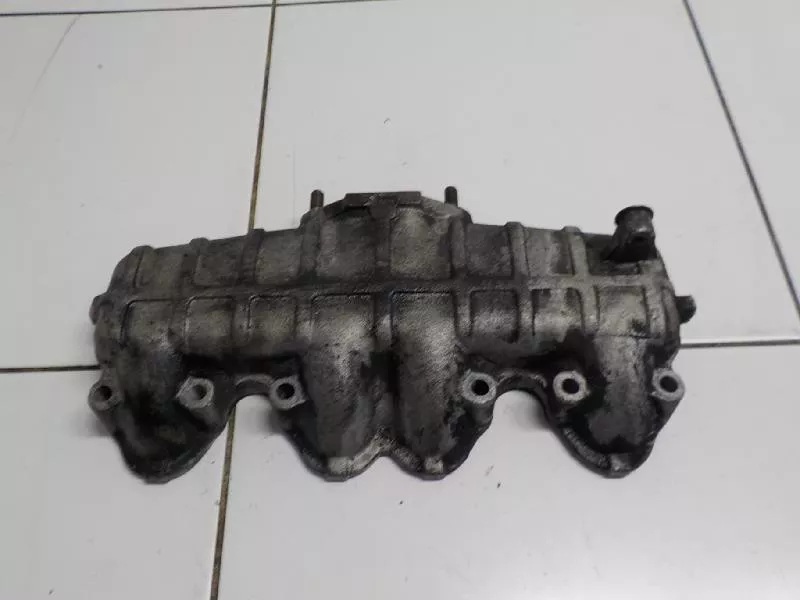 Впускной коллектор ST300136