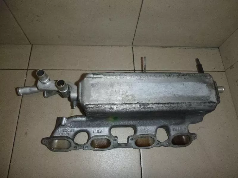 Впускной коллектор ST299897