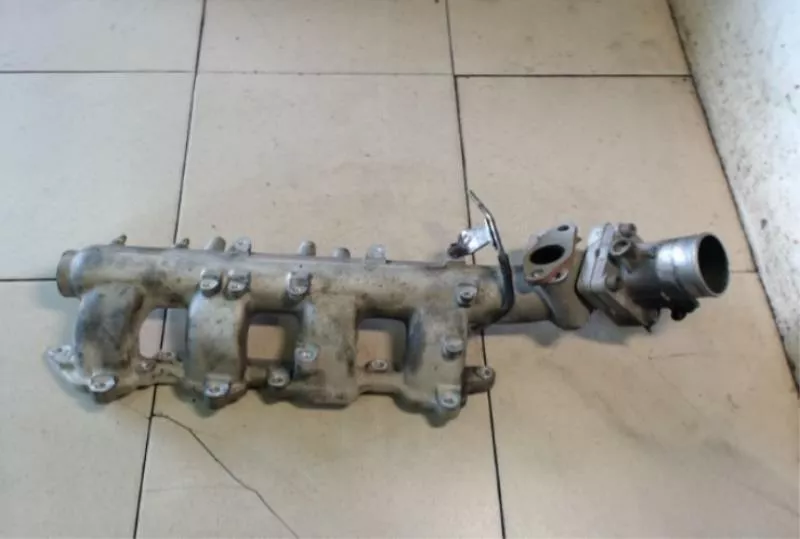 Впускной коллектор ST298358