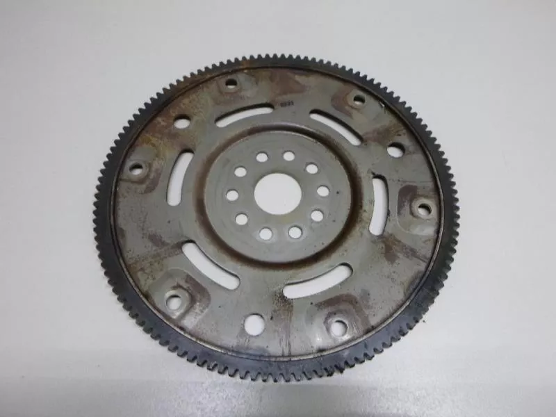 Маховик двигателя BS266100