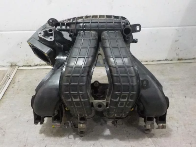 Впускной коллектор ST301092 Впускной коллектор ST301092