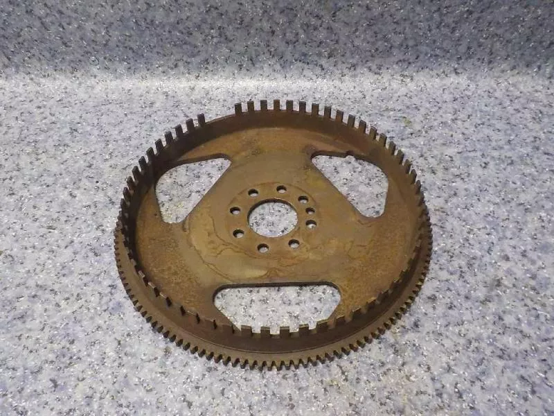 Маховик двигателя BS265813