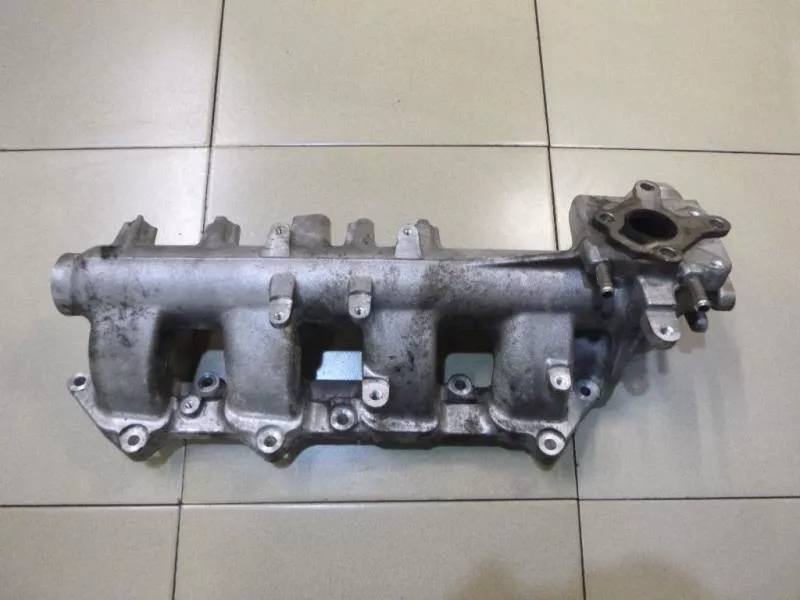 Впускной коллектор ST300358