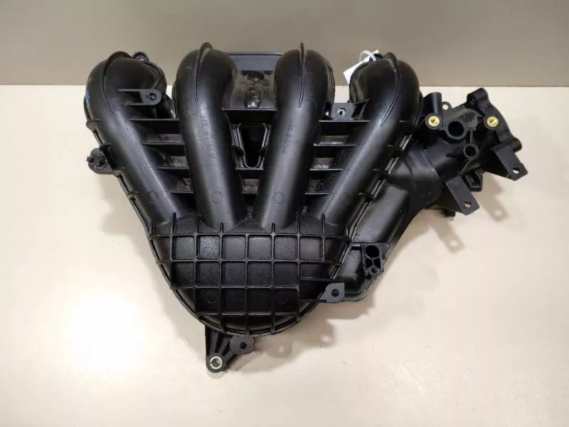 Впускной коллектор ST301940 Впускной коллектор ST301940