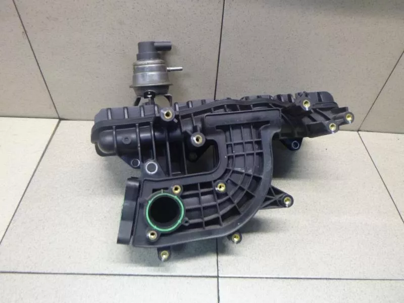 Впускной коллектор ST302758