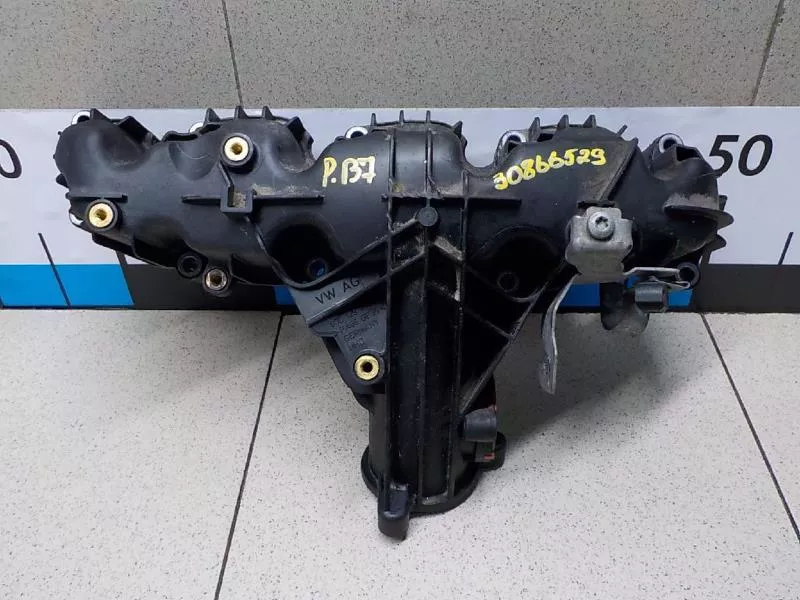 Впускной коллектор ST302375 Впускной коллектор ST302375