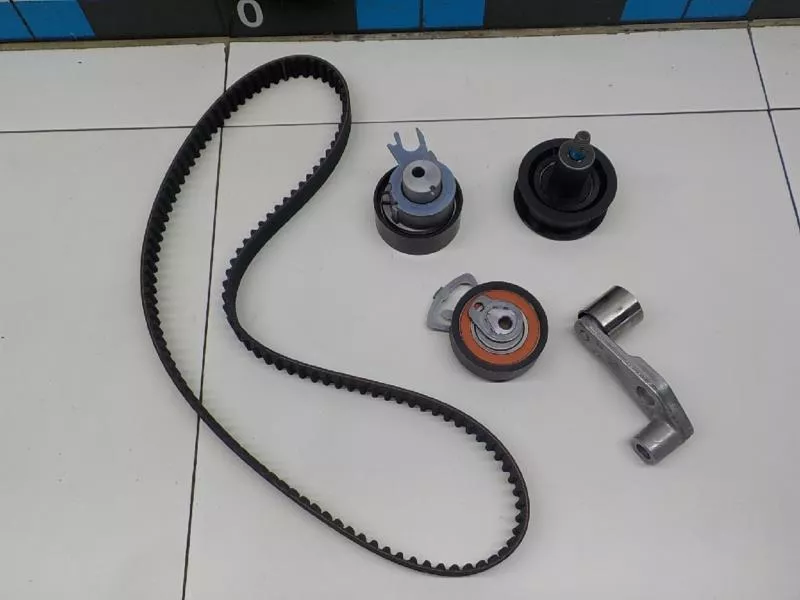 К-кт ремня ГРМ Golf IV/Bora 1997-2005 (НОВЫЙ АНАЛОГ 530036010) BS63917