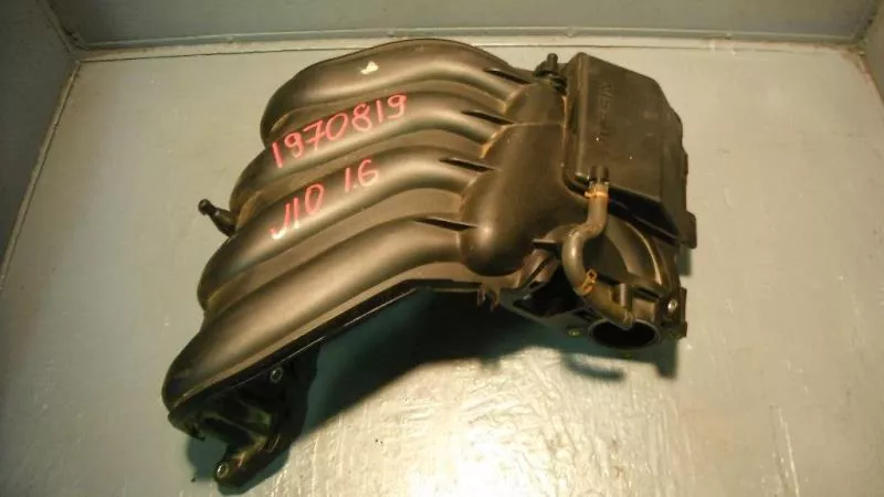 Впускной коллектор ST301104 Впускной коллектор ST301104