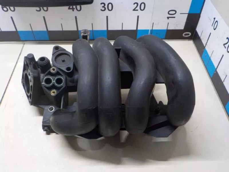 Впускной коллектор ST298390 Впускной коллектор ST298390