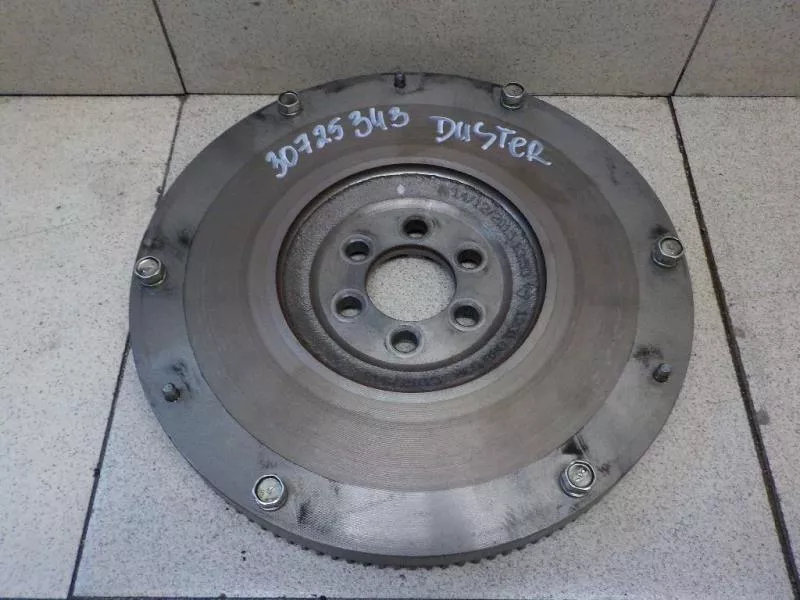 Маховик двигателя BS267091