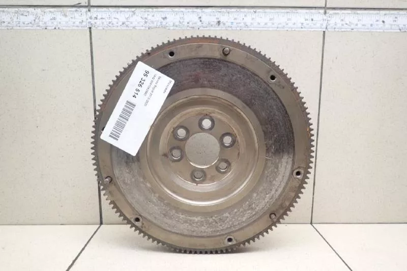 Маховик двигателя BS264370