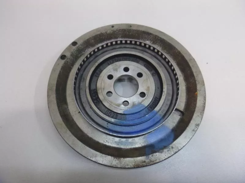 Маховик двигателя BS264105